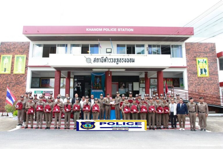 ((POLICE NEWS update PLUS))…”บิ๊กอ้อม”เดินทางไปตรวจเยี่ยมบำรุงขวัญและติดตามการปฏิบัติงานของหน่วย ตามนโยบาย ผบ.ตร. ที่ สภ.ขนอม จว.นครศรีธรรมราช