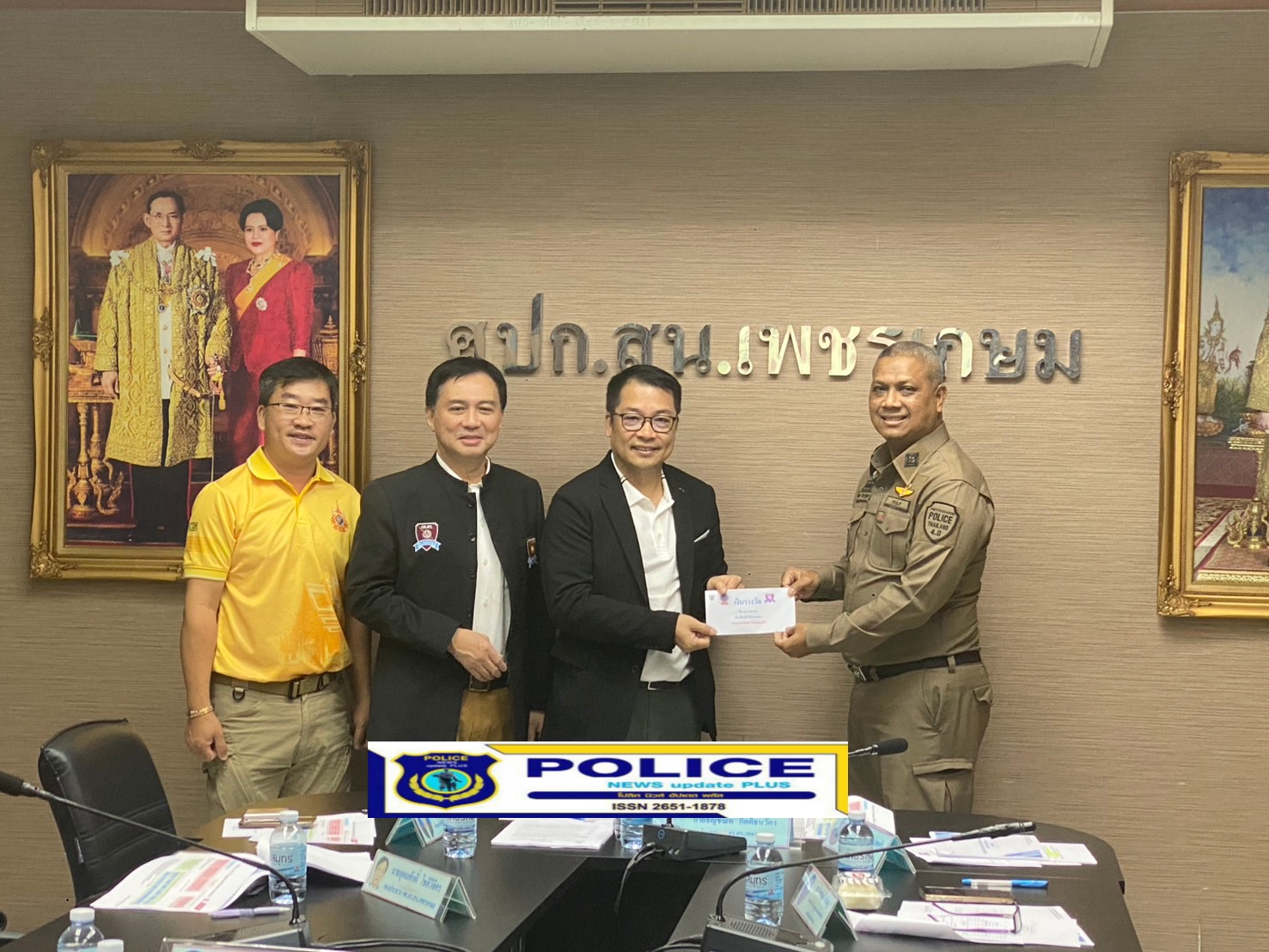 ((POLICE NEWS update PLUS))…”ผกก.สน.เพชรเกษมร่วมกับกต.ตร.มอบรางวัลให้กับเจ้าหน้าที่ตำรวจในโครงการ”ตำรวจน้ำดี”