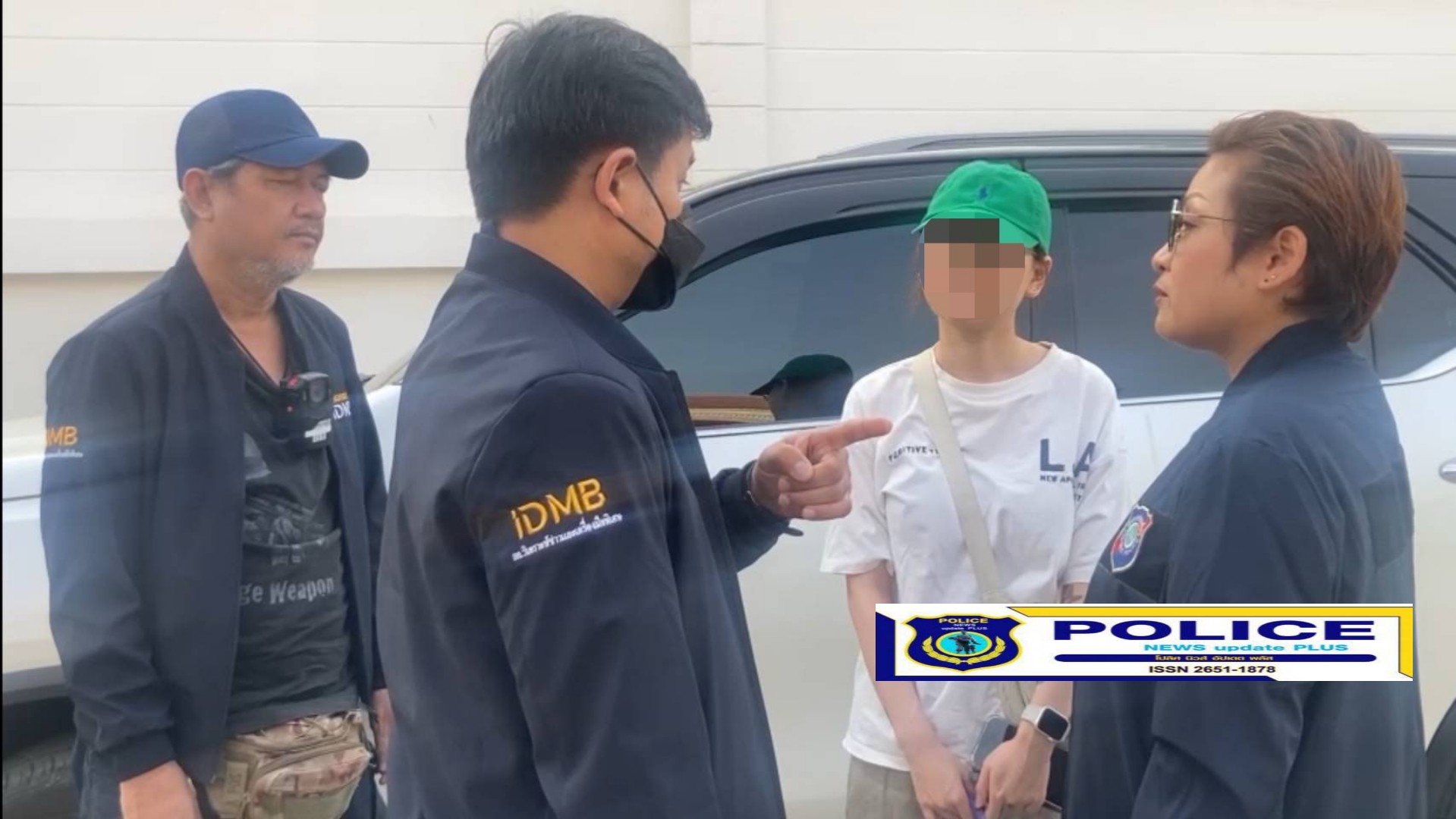 ((POLICE NEWS update PLUS))…”พิทักษ์1 รองธนา สั่ง น.1 รองจ๋อกวาดล้างอาชญากรรมข้ามชาติ ผู้ต้องหาชาวจีนหลบหนีหมายจับมากบดานในไทยข้อหา”จัดการให้บุคคลอื่นลักลอบข้ามแดนฯ”