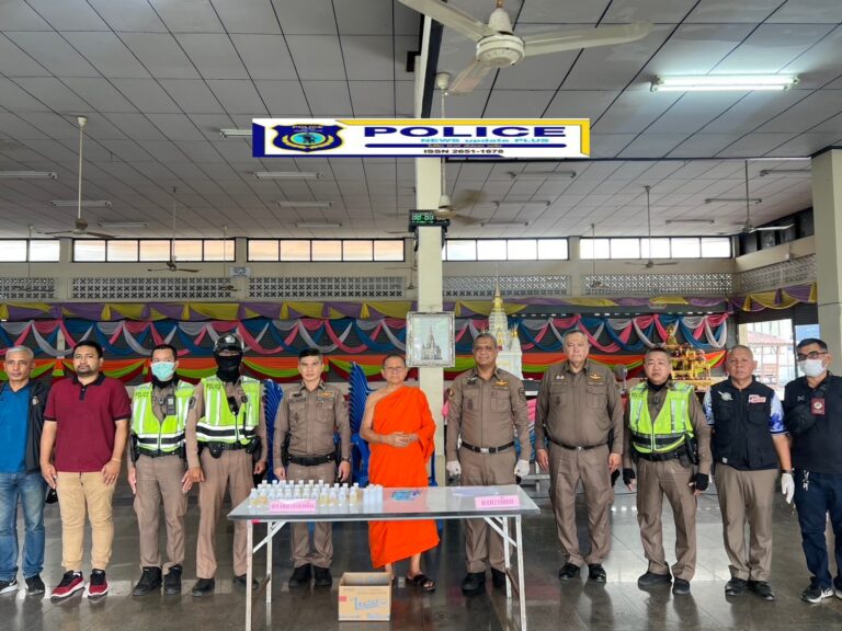 ((POLICE NEWS update PLUS))…ผกก.สน.เพชรเกษม ร่วมมือกับ เจ้าอาวาสวัดม่วง ขับเคลื่อน โครงการวัดสีขาว ตรวจปัสสาวะ 100% พระภิกษุ-สามเณร และเจ้าหน้าที่วัด”