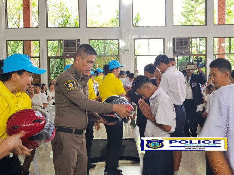 ((POLICE NEWS update PLUS))…”ผู้ว่าฯโคราช สานพลังภาครัฐ บ้าน วัด โรงเรียน รณรงค์ขับขี่ปลอดภัย สวมหมวกนิรภัย 100 %