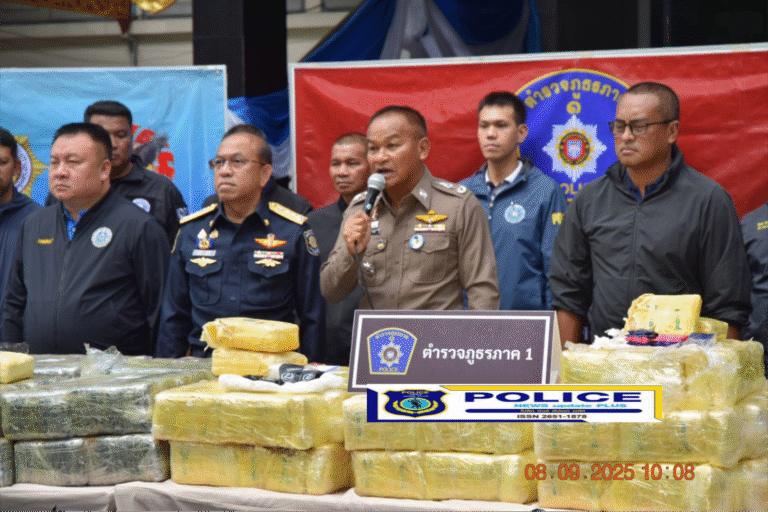 ((POLICE NEWS update PLUS))…” ตำรวจภูธรภาค 1 เข้มงวดกวดขันสกัดกั้น ตัดเส้นทางการลำเลียงยาเสพติดที่ลักลอบนำเข้ามาจากประเทศเพื่อนบ้านตามแนวตะเข็บชายแดน จนสามาถจับกุมยาเสพติดรายสำคัญ ยาบ้ากว่า 6.9 ล้านเม็ด