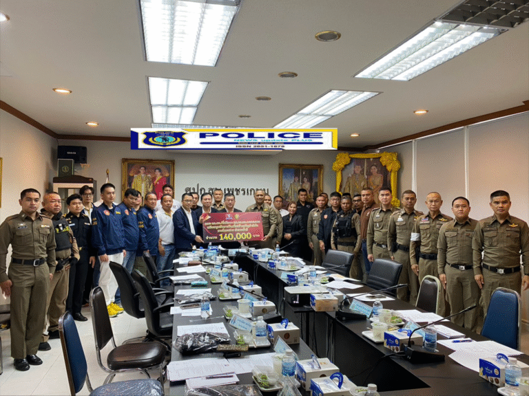 ((POLICE NEWS update PLUS))…”ผกก.สน.เพชรเกษม ที่ปรึกษา กต.ตร.สน.เพชรเกษม และข้าราชการตำรวจ สน.เพชรเกษม ร่วมประชุม กต.ตร.สน.เพชรเกษม ครั้งที่ 5/2568