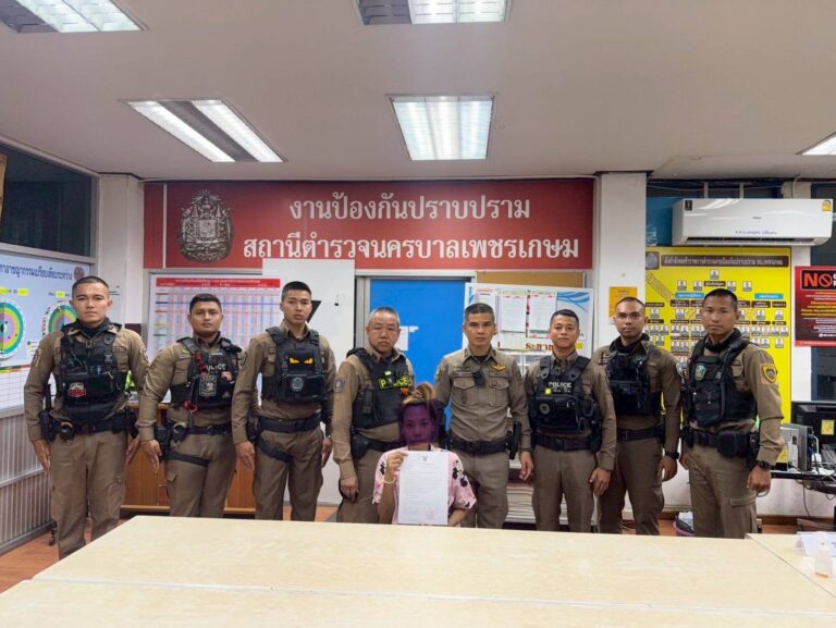 ((POLICE NEWS update PLUS))…”สายตรวจเพชรเกษม รวบสาวบุรีรัมย์ หนีหมายจับจากพิษณุโลก ซุกเมืองหลวง สุดท้ายจนมุมด้วยระบบ one police“