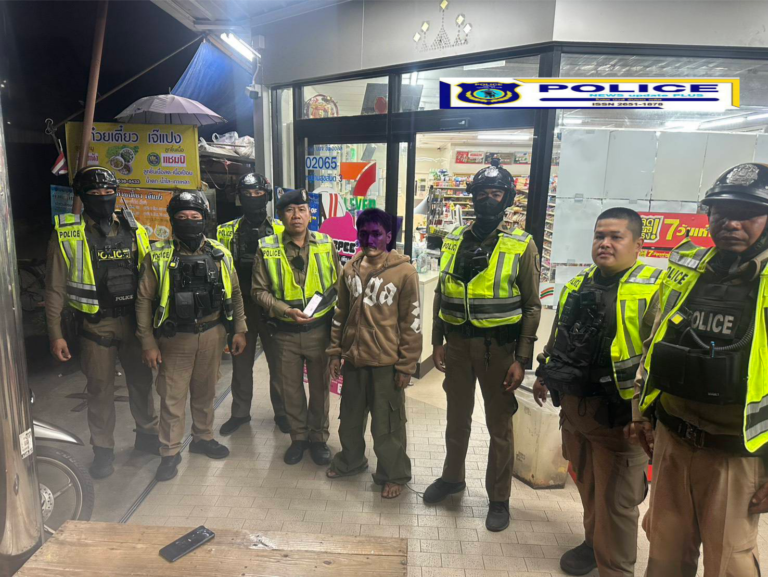 ((POLICE NEWS update PLUS))…”สายตรวจเพชรเกษม ตรวจผ่านมาพบหนุ่มสบตาแล้วมีพิรุธ เรียกให้หยุด ตรวจ one police สุดท้ายเจอหมายจับคดีฉ้อโกงออนไลน์ ศาลสุราษฎร์ธานี และคดียาเสพติด ศาลจังหวัดหัวหิน”