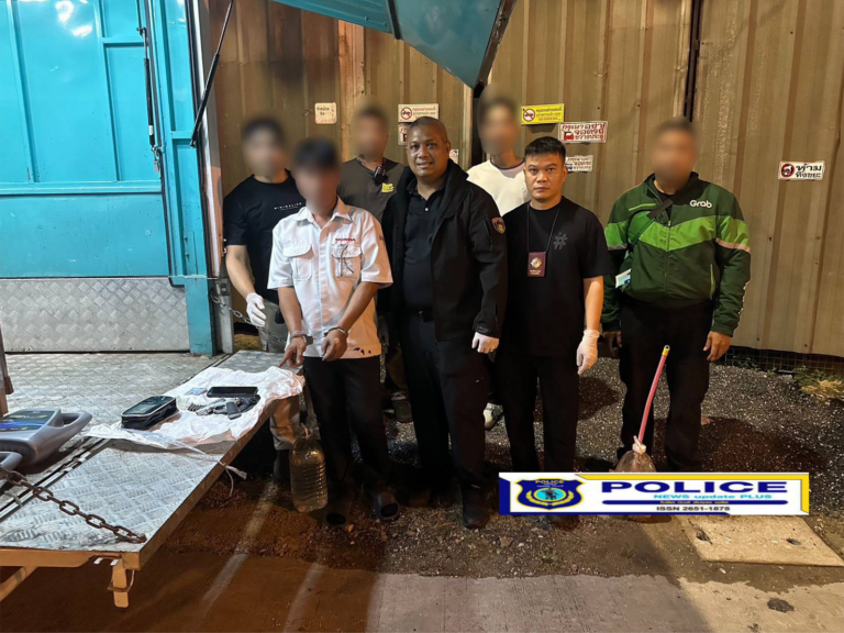 ((POLICE NEWS update PLUS))…”สืบเพชรเกษม รวบหนุ่มโชว์รูม หลังโพสต์ขายปืนเถื่อนผ่านเฟซบุ๊ก ผกก.ตบรางวัลทันที”