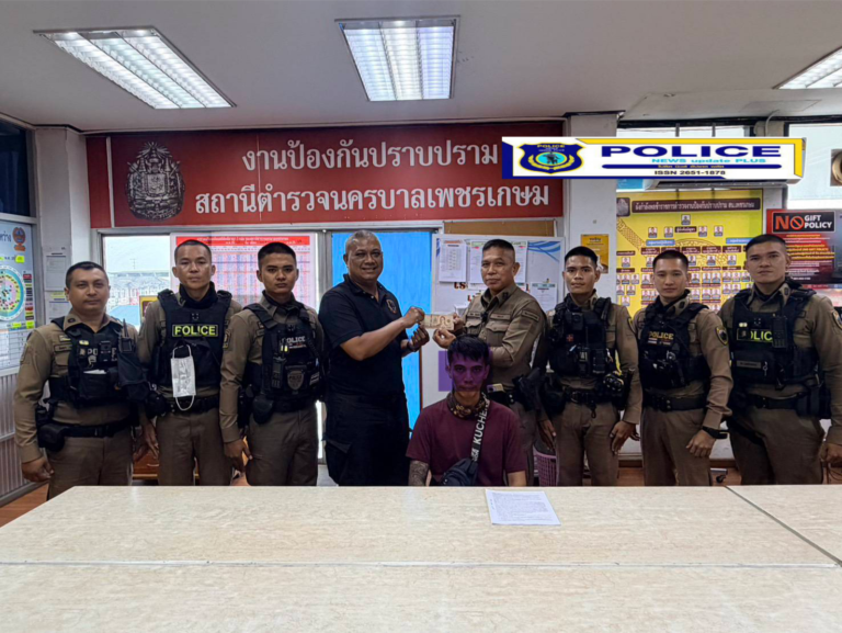 ((POLICE NEWS update PLUS))…”สายตรวจเพชรเกษม ตั้งจุดสกัดป้องกันอาชญากรรม รวบผู้ต้องหาหนีหมายจับคดี “ยักยอกทรัพย์”